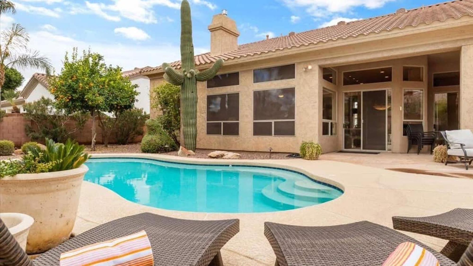 Southwestern 4 Bdrm Retreat Htd Pool Game Room Phoenix Exterior photo