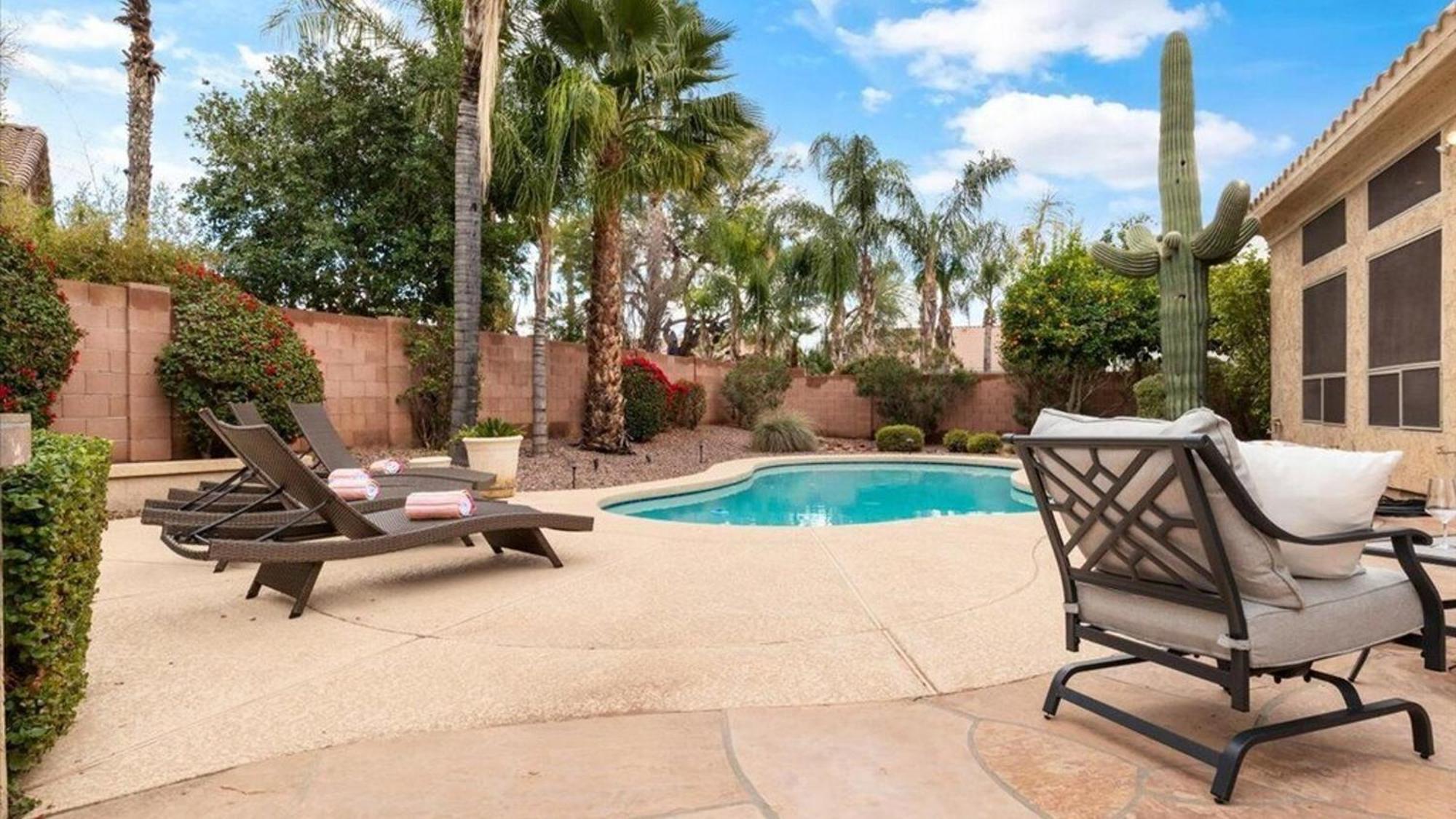 Southwestern 4 Bdrm Retreat Htd Pool Game Room Phoenix Exterior photo